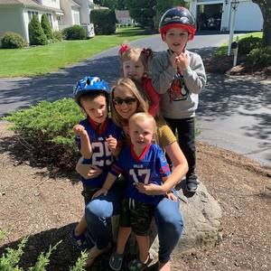 Meet your Posher, Laura